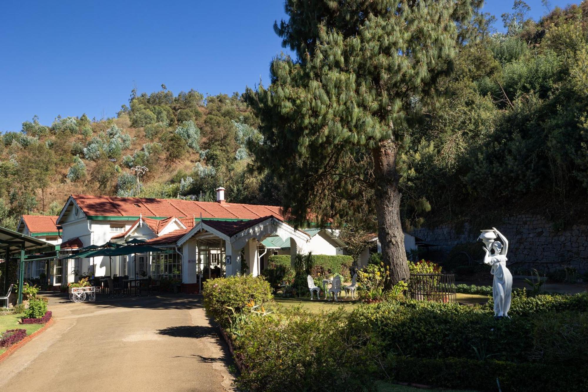 King'S Cliff Hotell Ooty Exteriör bild