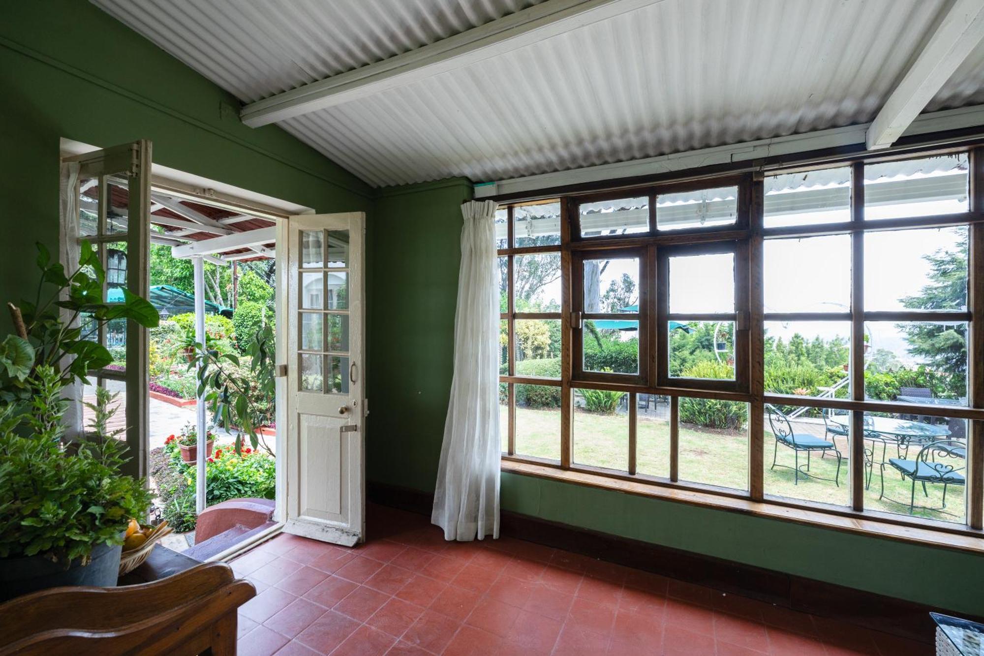 King'S Cliff Hotell Ooty Exteriör bild
