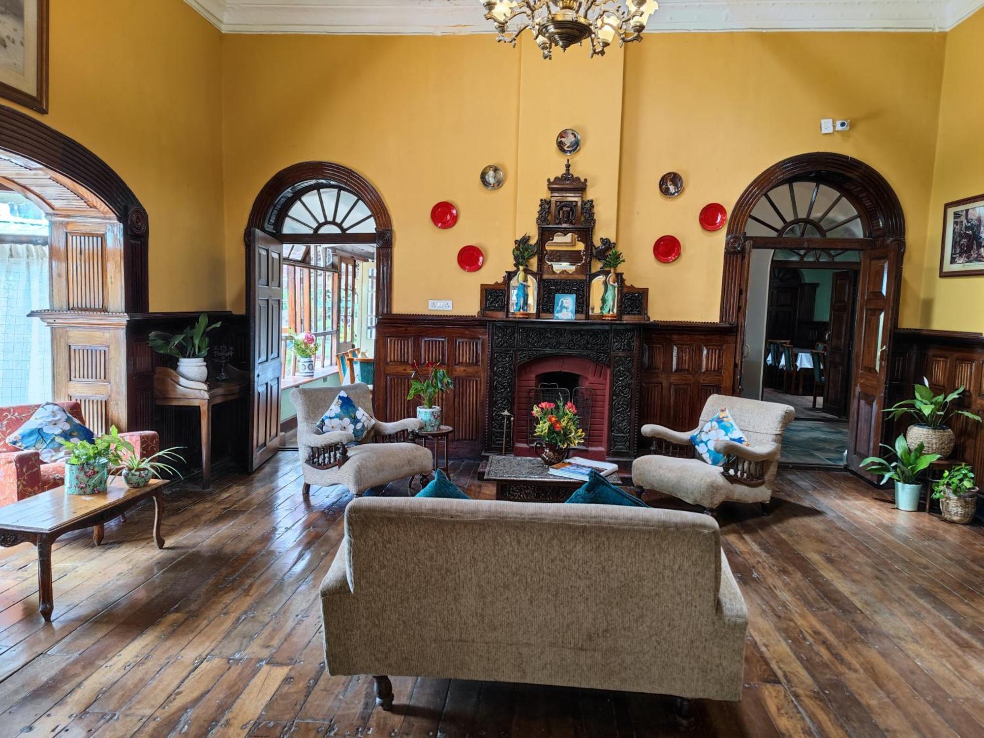 King'S Cliff Hotell Ooty Exteriör bild